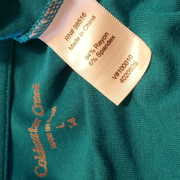 ♦️♦️ SOLD ♦️♦️Coldwater Creek Tank - Picture 6 of 6